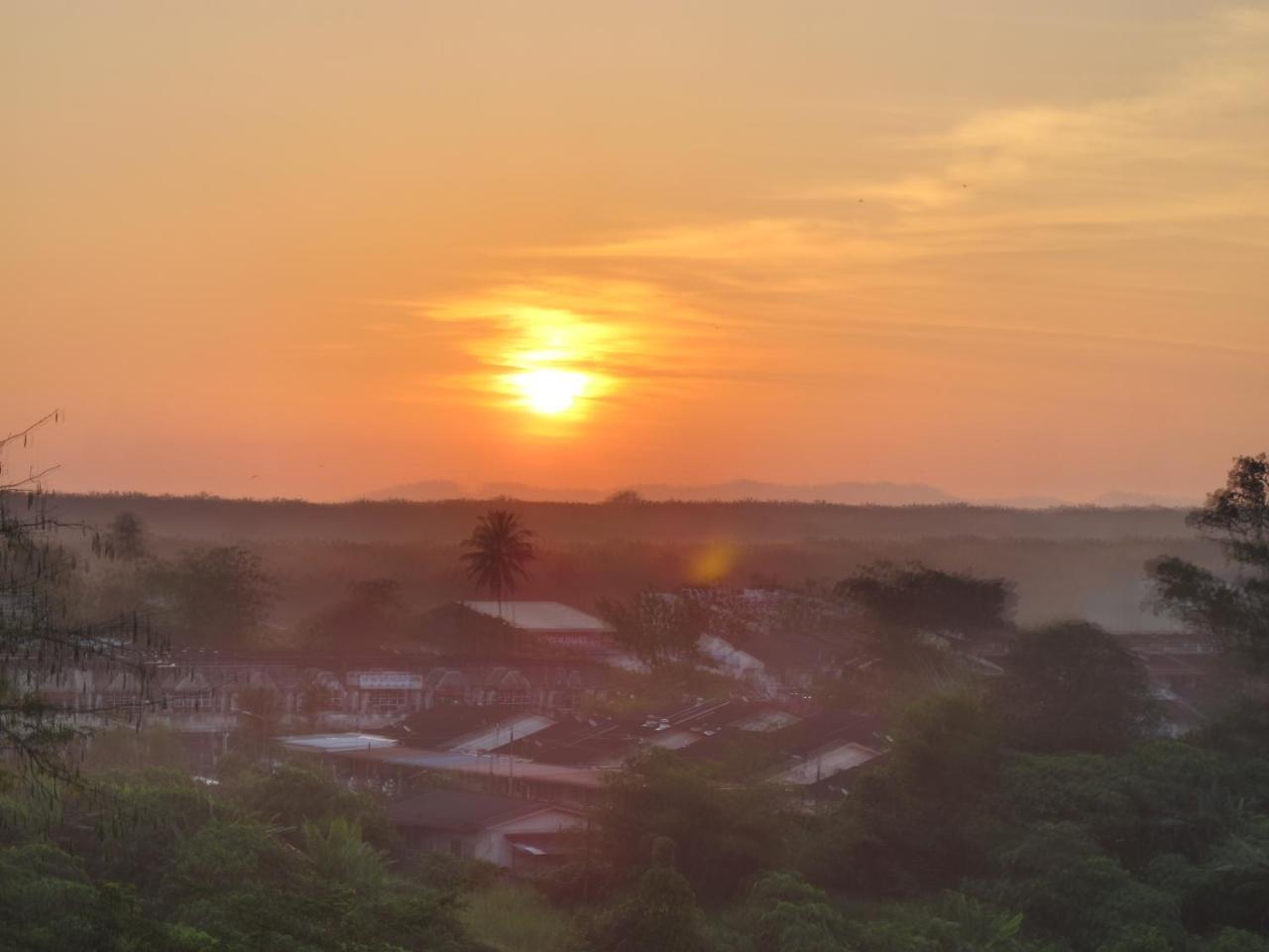 Kampung Gurun Hotel Sukaramai מראה חיצוני תמונה