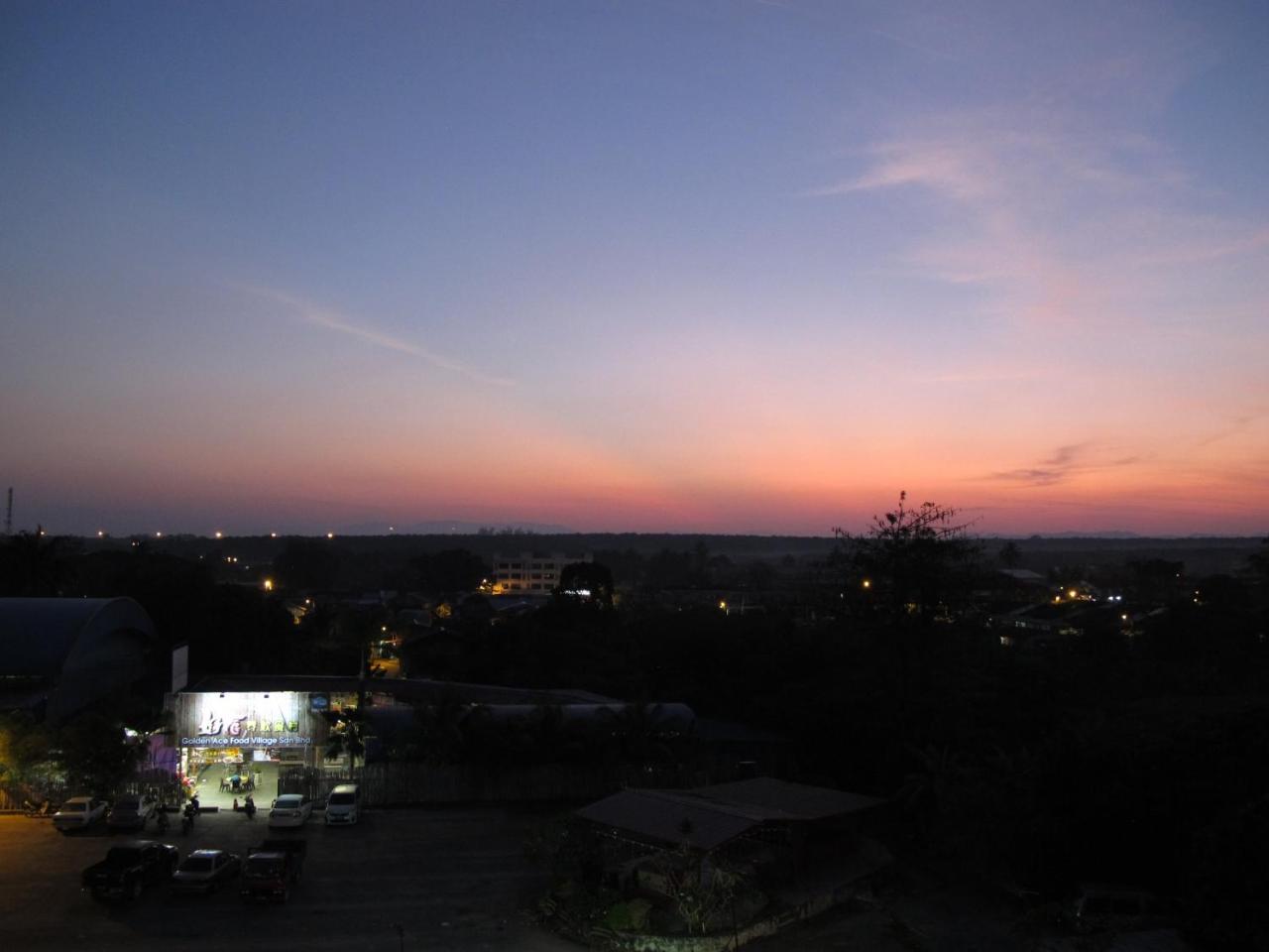 Kampung Gurun Hotel Sukaramai מראה חיצוני תמונה